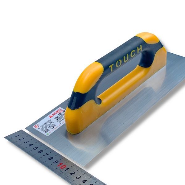 Гладилка штукатурная 30 см Closed Touch&nbsp;Handle, нержавеющая сталь, желтая (129)