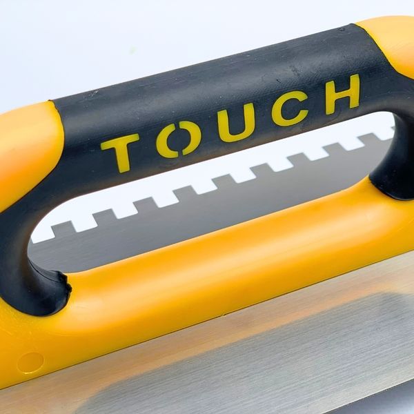 Гладилка зубчаста штукатурна 40 см, зуб 8 мм Closed Touch Handle, нержавіюча сталь, жовта (185) 185 фото