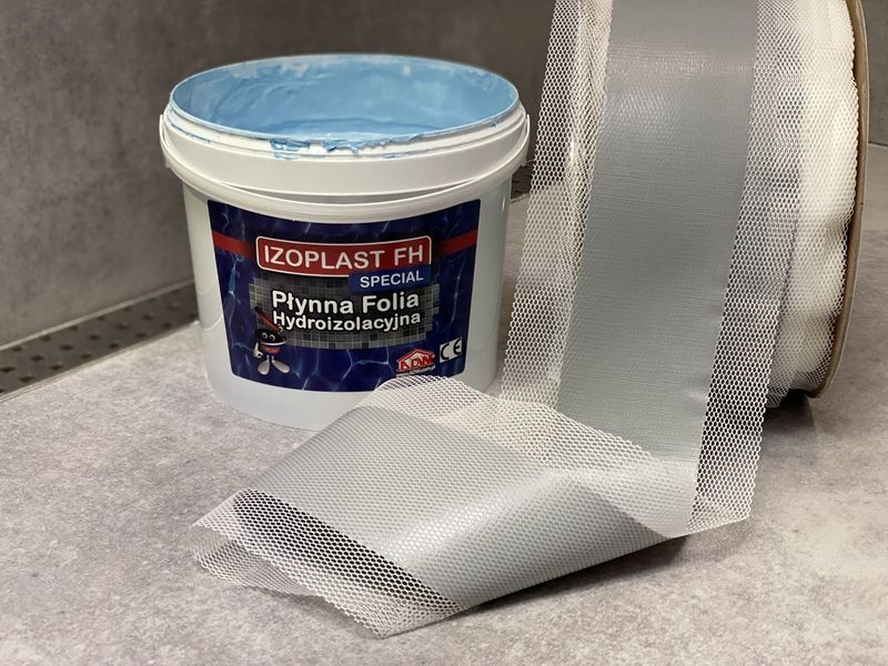 Acrylic mastic ADW Izoplast FH Special for wet rooms under ceramic tiles, blue, 4 kg.