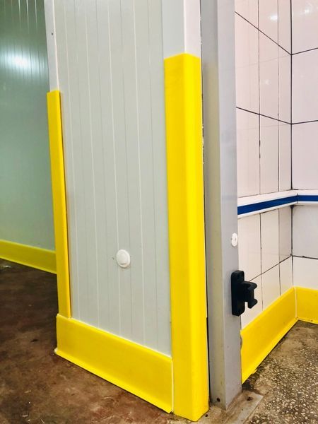 Промисловий плінтус HSP 150 Arfen (Туреччина), жовтий, 3 пог.м. HSP150 фото Промисловий плінтус HSP 150 Arfen (Туреччина), жовтий, 3 пог.м. HSP150 фото